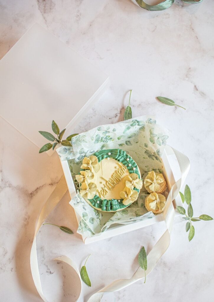 Luxury Cake Gift Box - full gift box presentation with ribbon and greenery