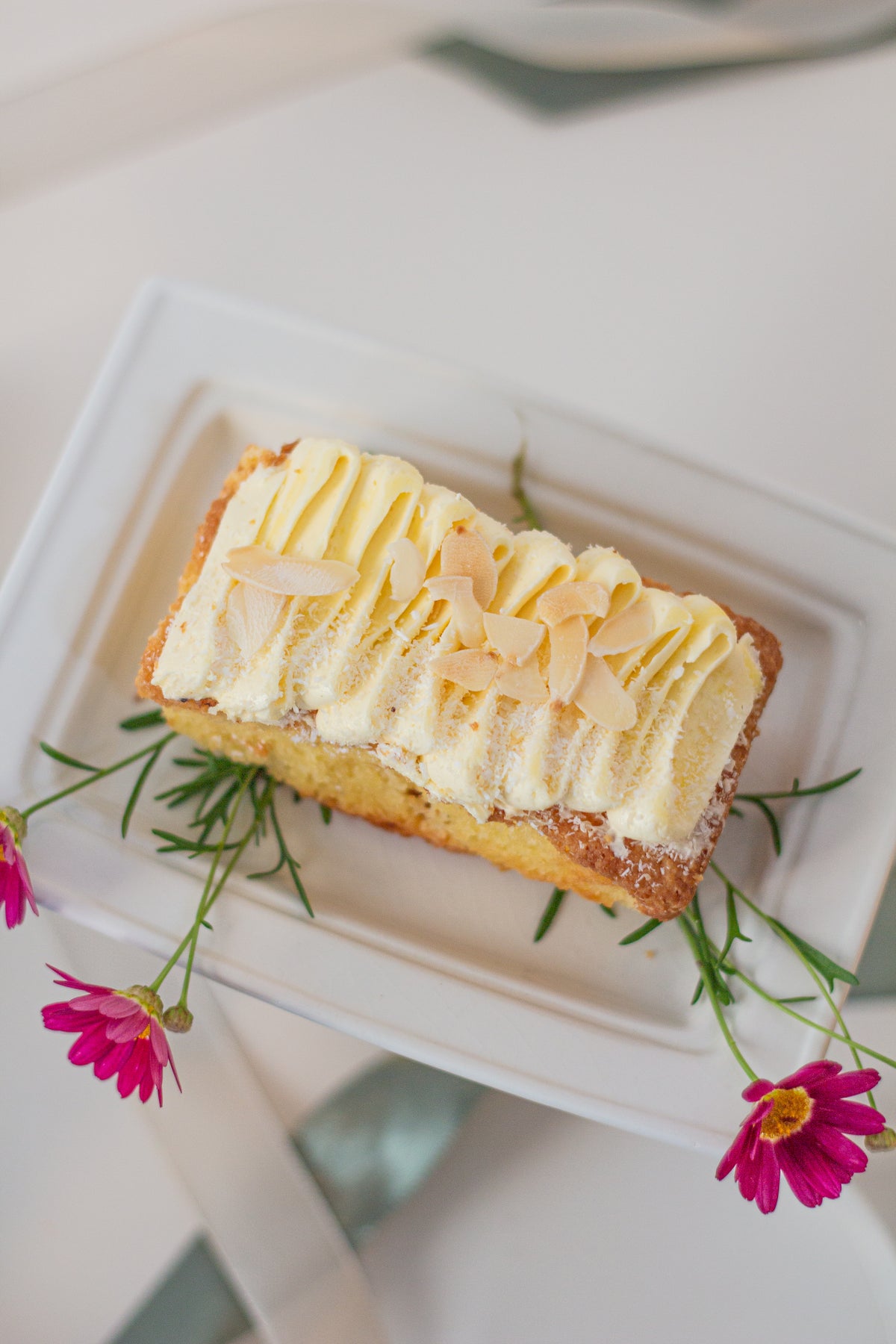 Flourless Almond Cake – Gluten Free Cake Box of 4