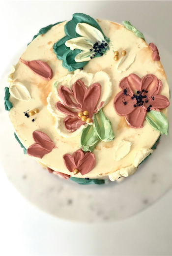 Birthday Cake Khloris - side view with floral buttercream decoration